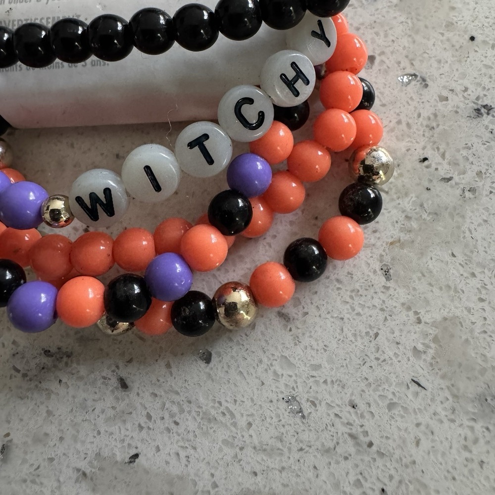 Claire's Halloween 5 Bracelet Set Orange Black Purple Witchy Boo Pumpkin Plastic - Picture 7 of 10